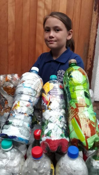 girl-guides-eco-bricks